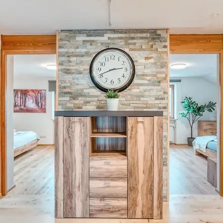 Bruennstein Apartman *